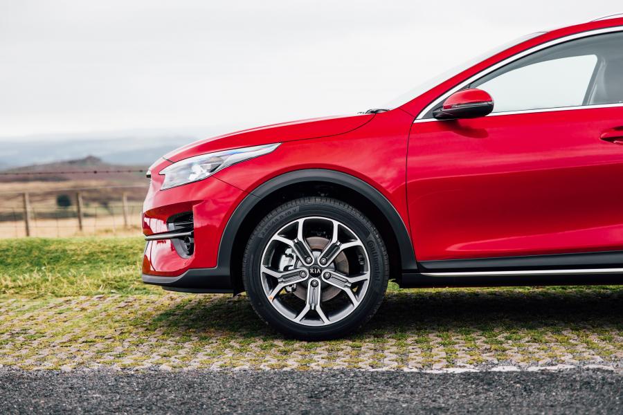 Детали экстерьера Kia XCeed 1.6 CRDi 2019 года  (UK) (фото 36 из 107)